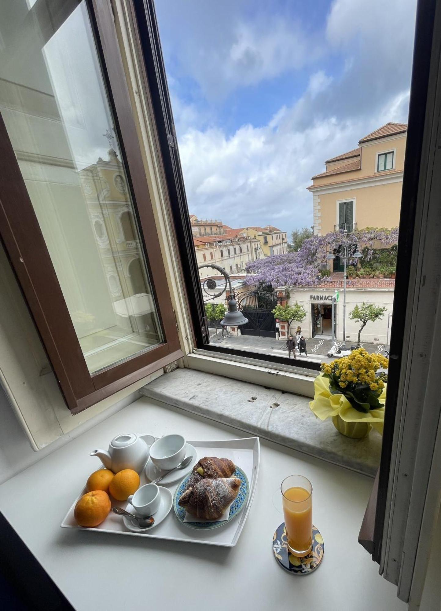 Bed and Breakfast Ambasciata Sorrento Relais Esterno foto